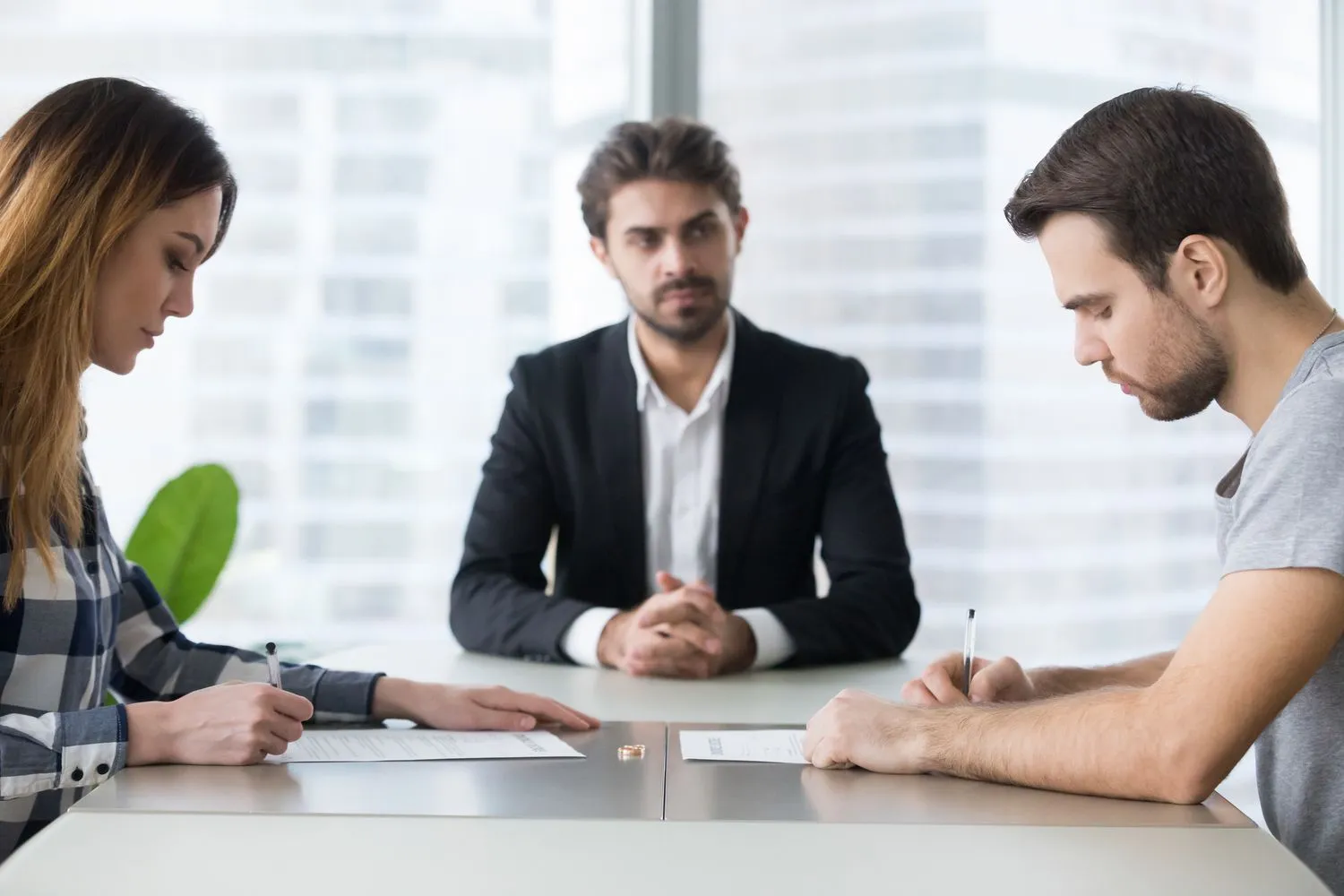 How EH Mediation Guides Couples Toward Fair and Balanced Outcomes Market Harborough